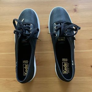 KEDS sneakers. Black. Size 6 (women)